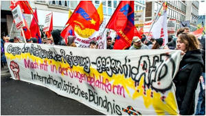 Jugendplattform des Bündnisses demonstriert gegen den AfD-Parteitag in Köln